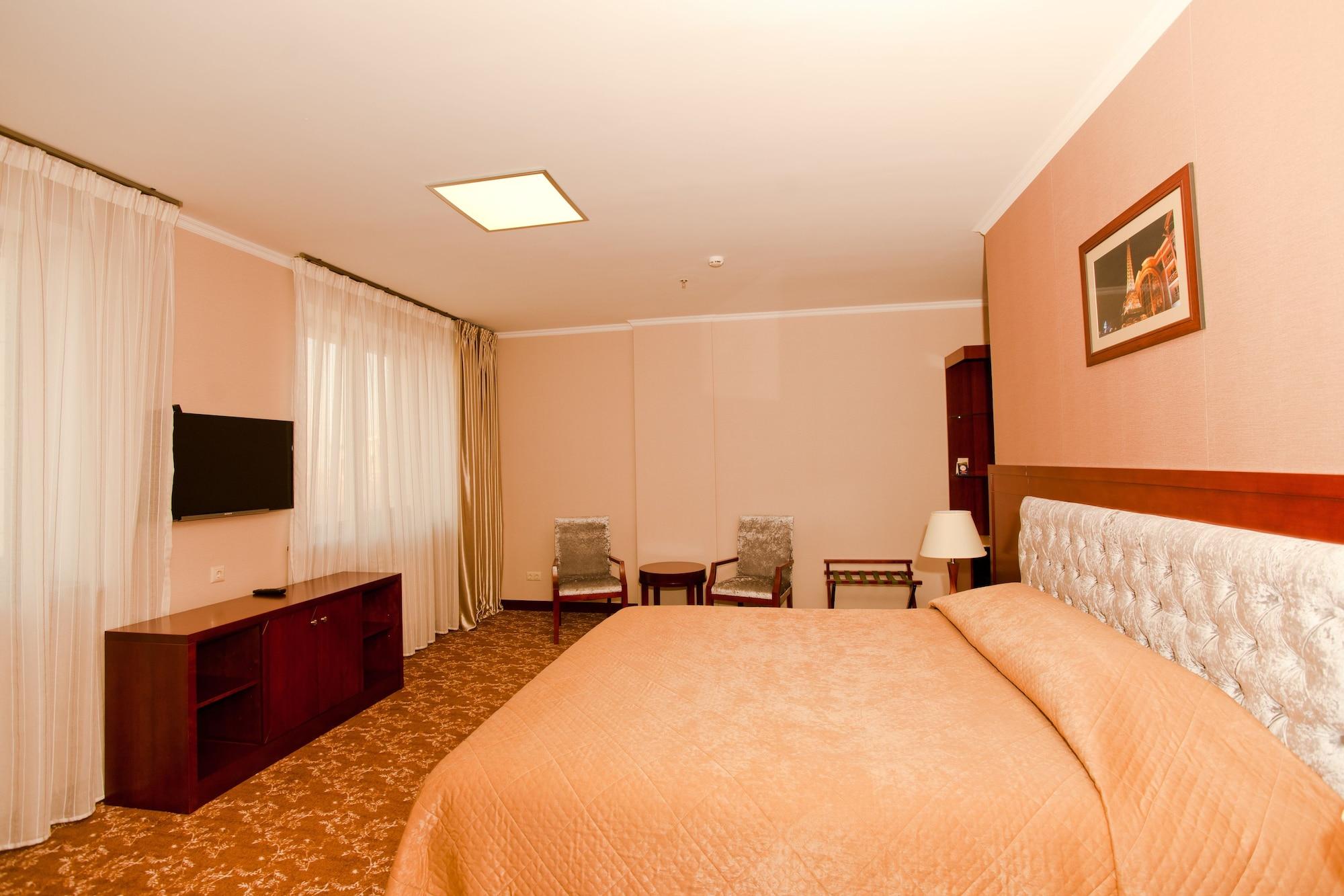 Grand Voyage Hotel Almaty Exterior foto